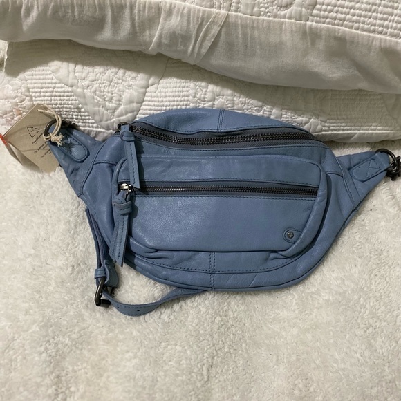 Sold Free People We The Free Distressed Leather Archer Sling Bag Light Blue NWT - Picture 5 of 15